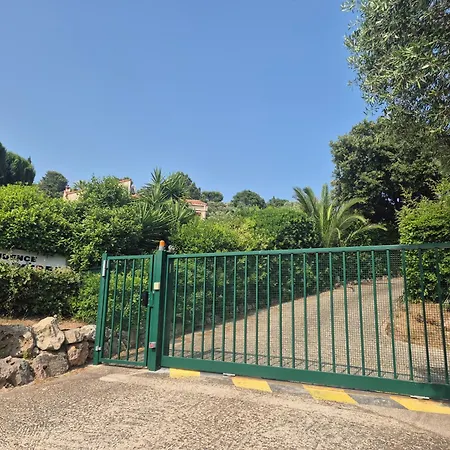 Mazet A 250m De La San Peire Aux Issambres Apartment