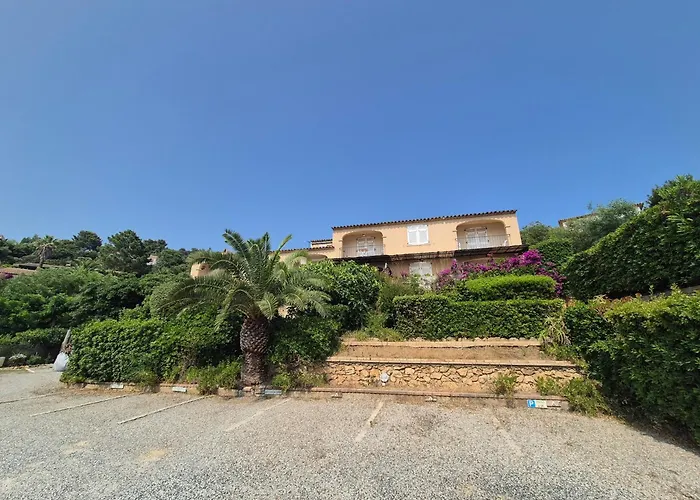 Mazet à 250m De La San Peire Aux Issambres * Saint-Peïre-sur-Mer